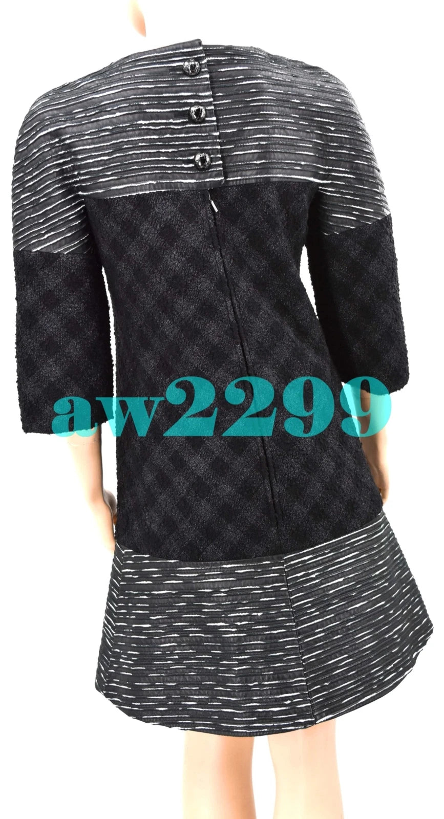 Chanel 13A 2013 $7,100 New Most Wanted Tweed CC Logo Runway Dress FR 38
