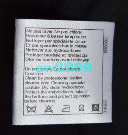 Chanel 13A 2013 $7,100 New Most Wanted Tweed CC Logo Runway Dress FR 38