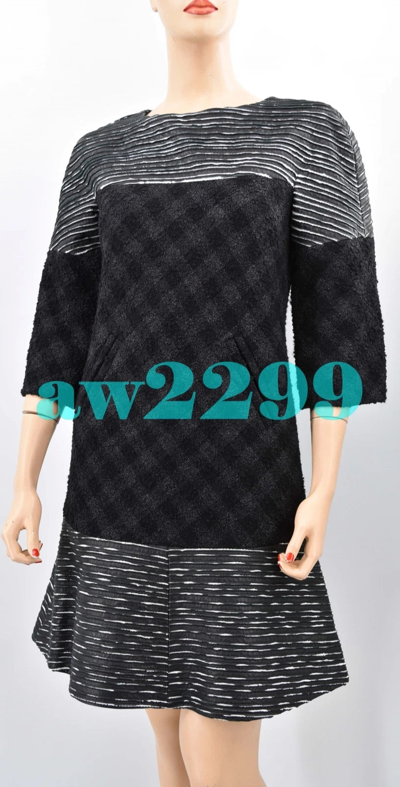 Chanel 13A 2013 $7,100 New Most Wanted Tweed CC Logo Runway Dress FR 38