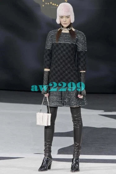 Chanel 13A 2013 $7,100 New Most Wanted Tweed CC Logo Runway Dress FR 38